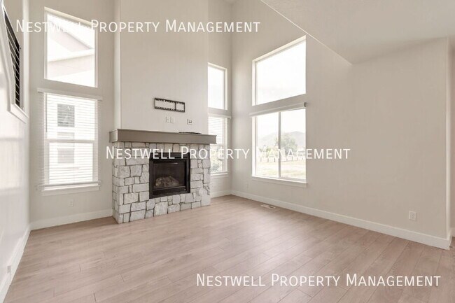 Foto del edificio - 36 N 2000 W