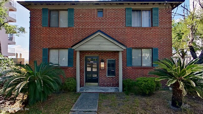 Building Photo - 1436 Le Baron Ave