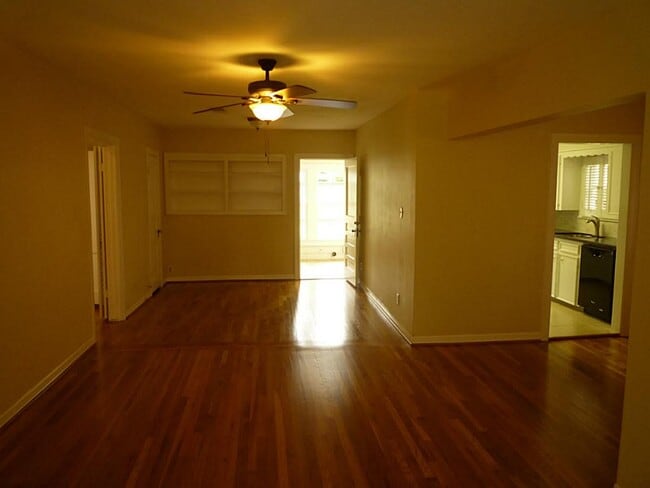 Foto del edificio - 4107 Riley St