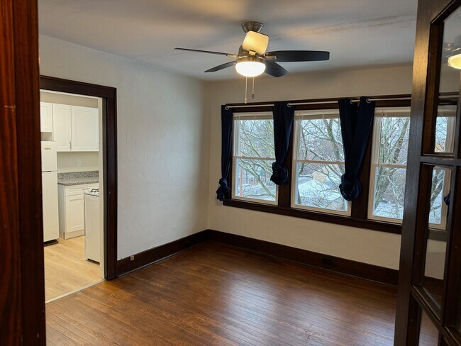 Living room - 304 Cornell Ave