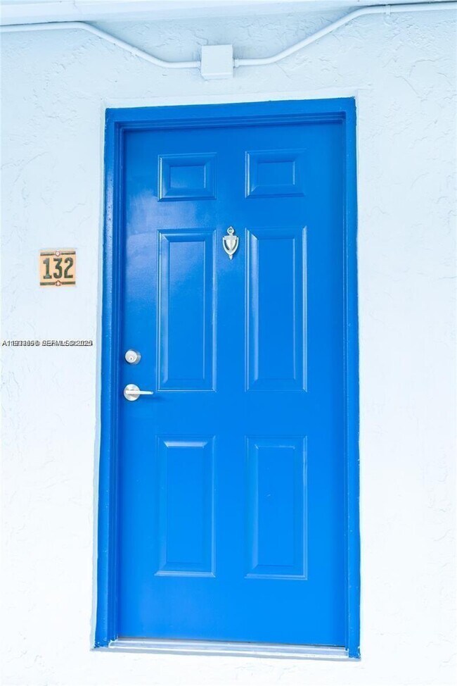 Foto del edificio - 9460 Fontainebleau Blvd