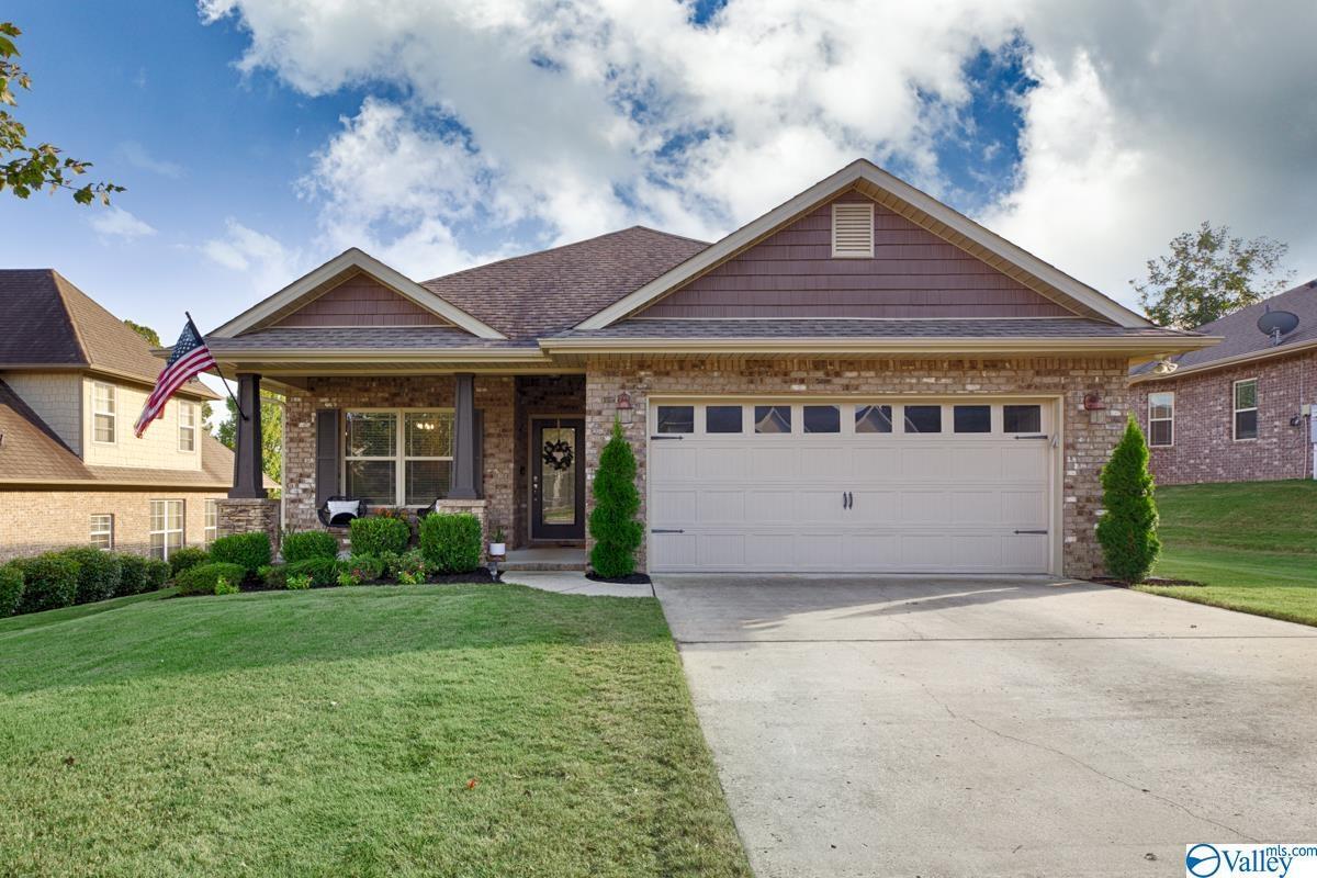 2909 Magnolia Park Drive Southeast, Owens Cross Roads, AL 35763 House