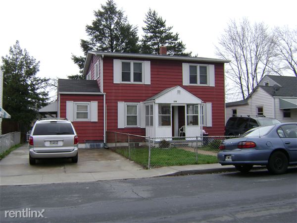 Primary Photo - 229 Townsend Ave