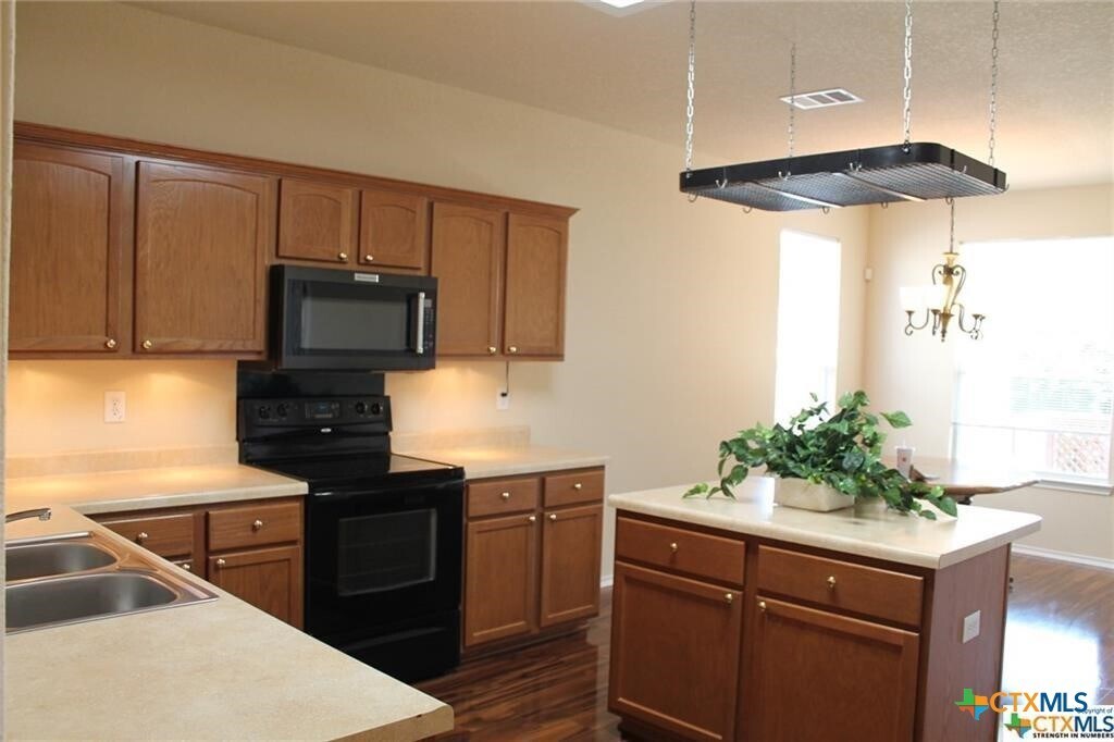 Building Photo - 378 Tanager Dr