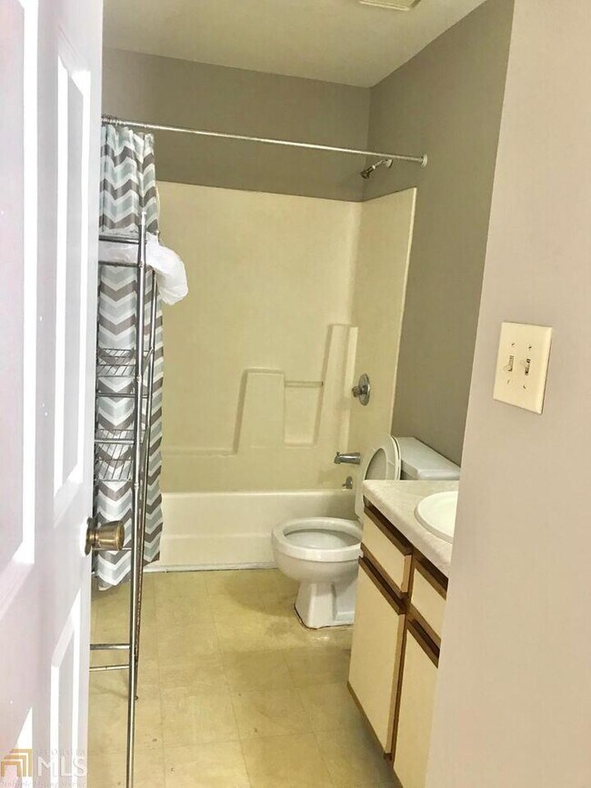 Foto del edificio - 202 Eagles Ct