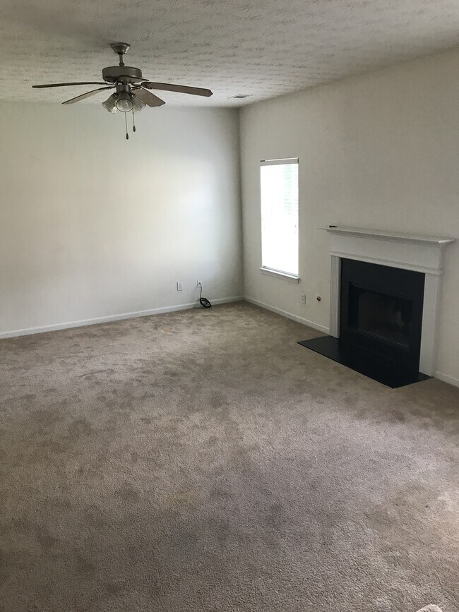 Foto del edificio - 4 Bed/2.5 Bath Single Family Home for Lease in Loganville