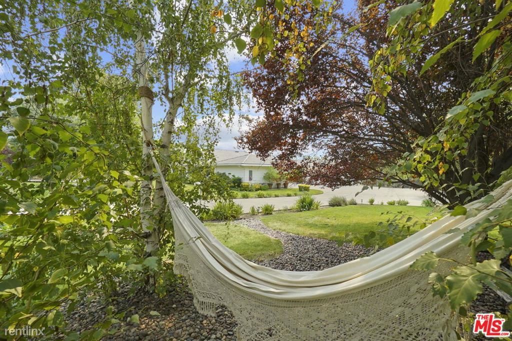 5 br, 4 bath House 30014 Sharp Rd House for Rent in Castaic, CA