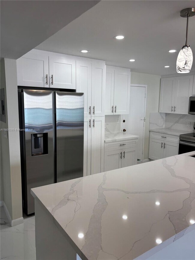 Foto del edificio - 3800 S Ocean Dr