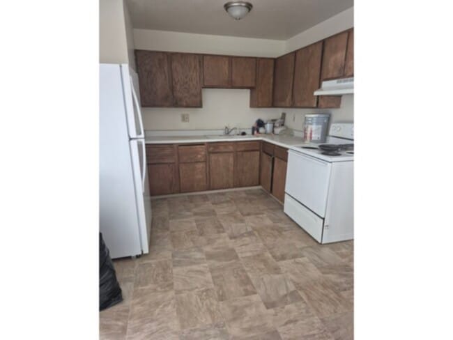 Building Photo - Single Family Home