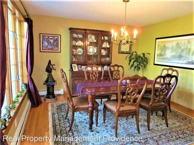 Building Photo - 4 br, 2.5 bath House - 8 Saint Andrews Way