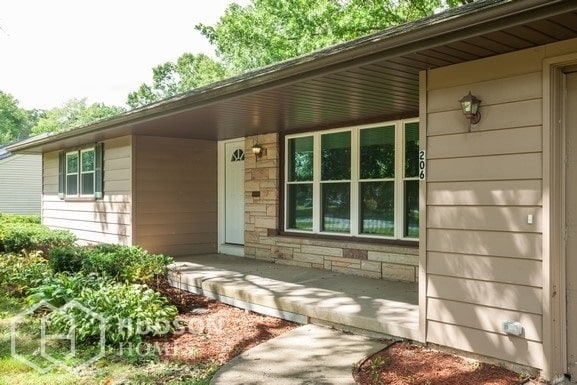 Building Photo - 206 Moreland Dr