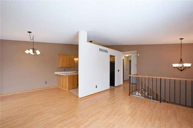 Foto del edificio - 14769 Endicott Way