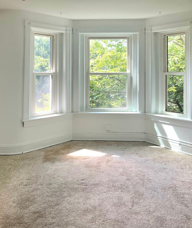 Foto del edificio - 1741 Kilbourne Pl NW