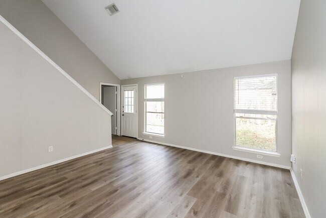 Foto del edificio - 3630 Red Fir Dr