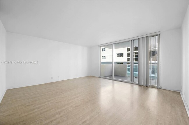 Foto del edificio - 1200 West Ave