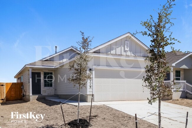 Building Photo - 10719 Prusiner Dr
