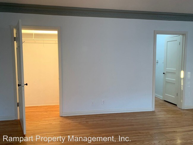 Building Photo - 4218 Degnan Blvd