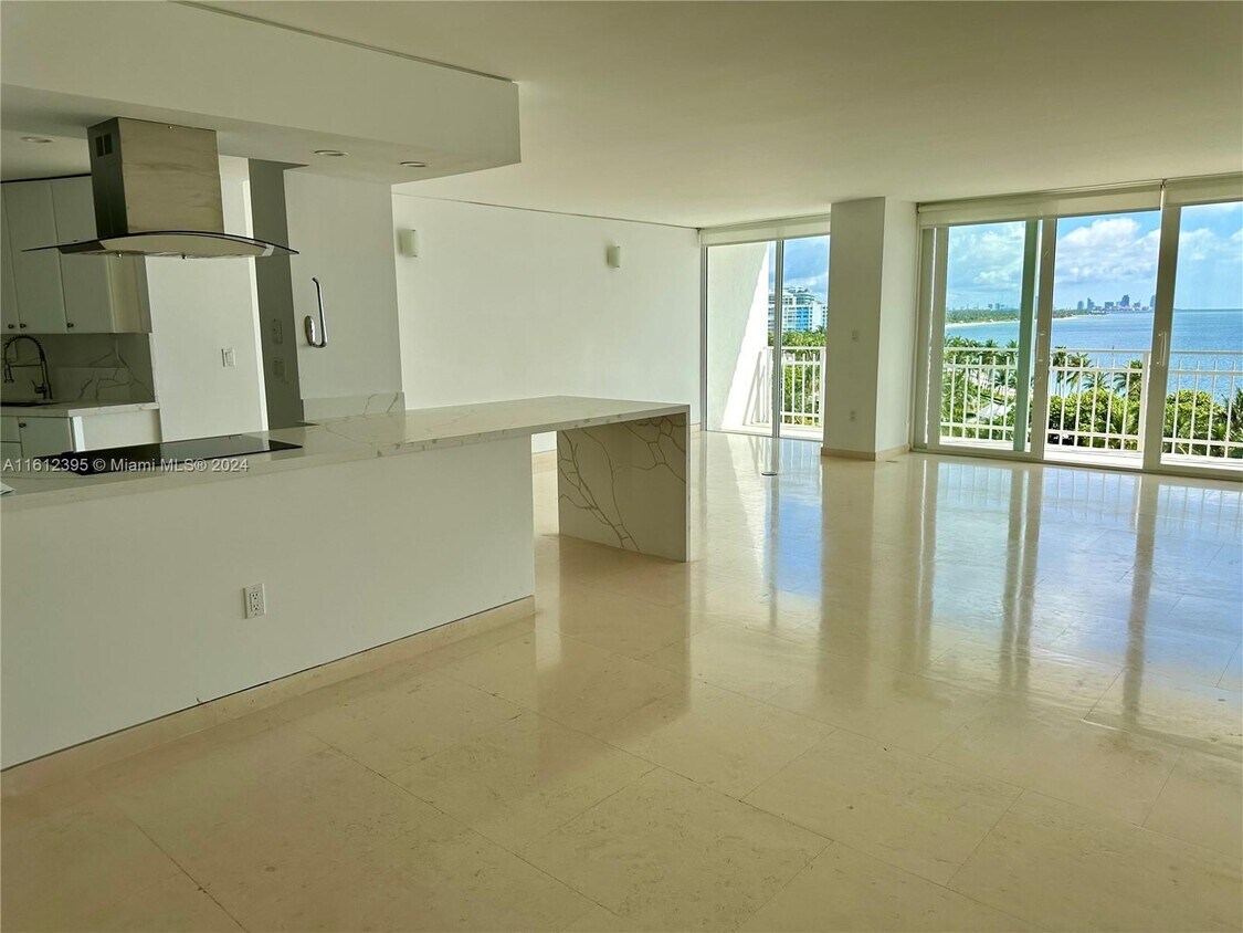 600 Grapetree Dr Unit 9DN, Key Biscayne, FL 33149 Condo for Rent in