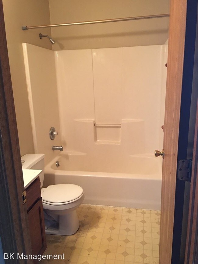Building Photo - 2 br, 1 bath House - 1903 Delaware