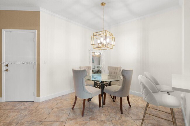 Foto del edificio - 3811 NW 91st Terrace