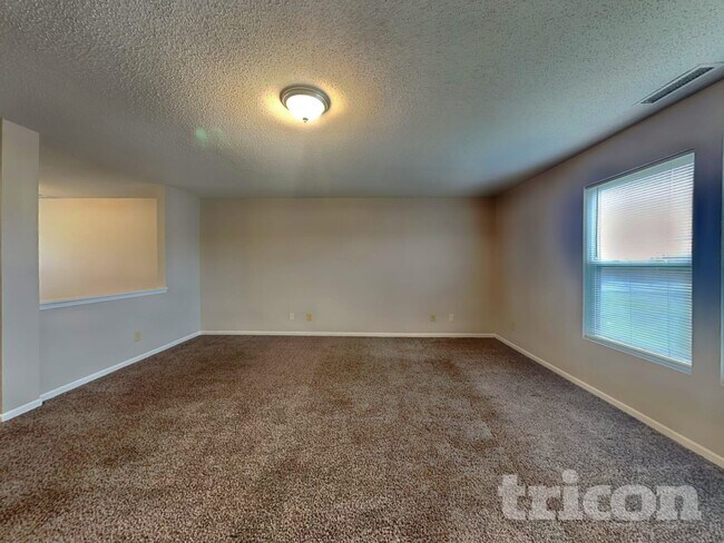 Foto del edificio - 11361 N Creekside Dr