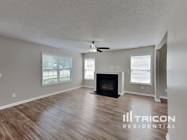 Building Photo - 3706 Glennstone Dr