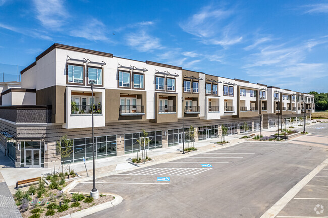 Foto del edificio - Woodstone at Metro North Crossing