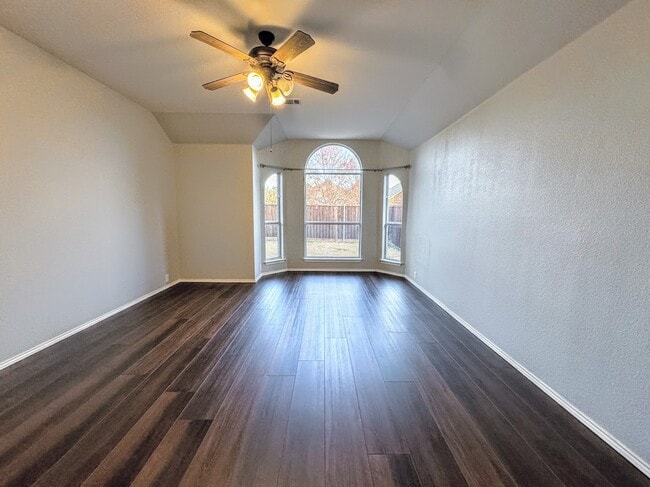 Foto del edificio - 2501 Nueces Cove