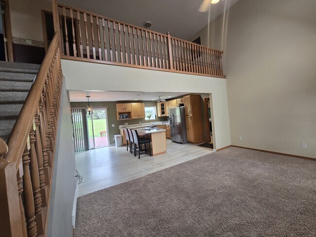 Foto del edificio - 9444 Windsong Ln