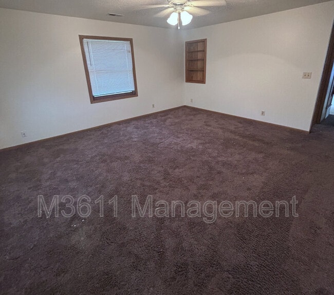 Building Photo - 2030 N 29th St