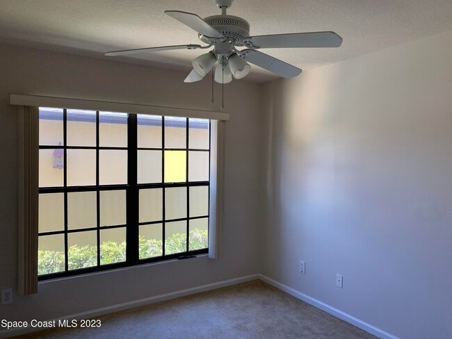 Foto del edificio - 1070 Luminary Cir
