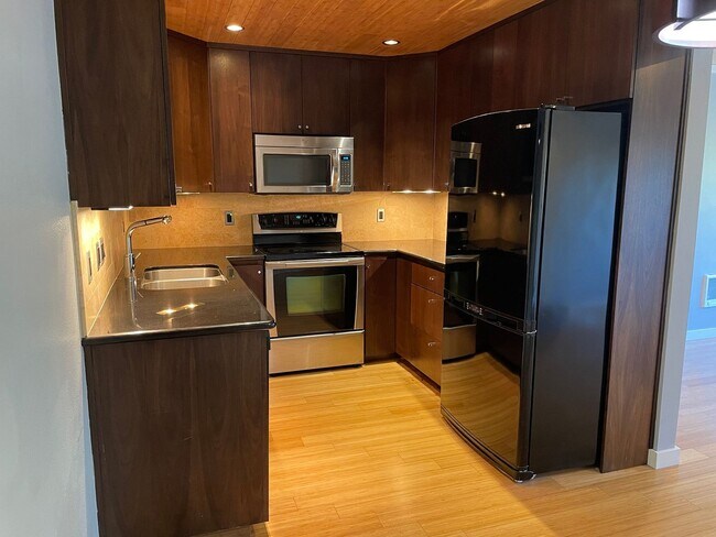 Foto del edificio - NE Portland~Near Legacy Emanuel & Providen...