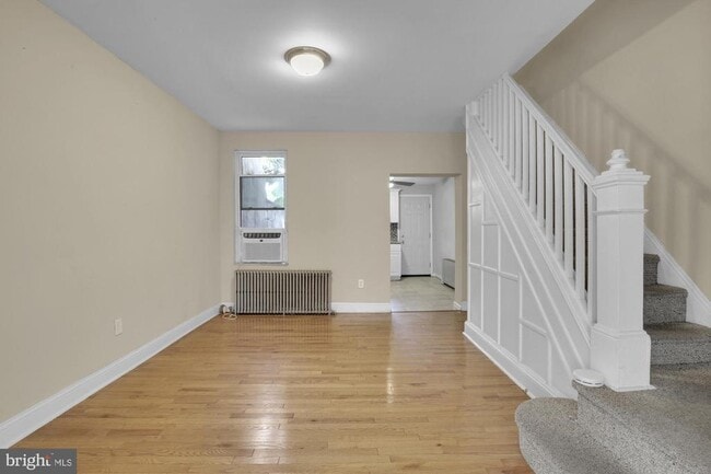 Foto del edificio - 443 Emily St