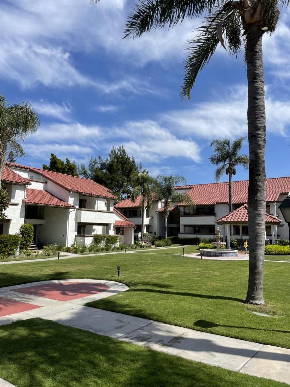 Foto del edificio - 6386 W Lincoln Ave