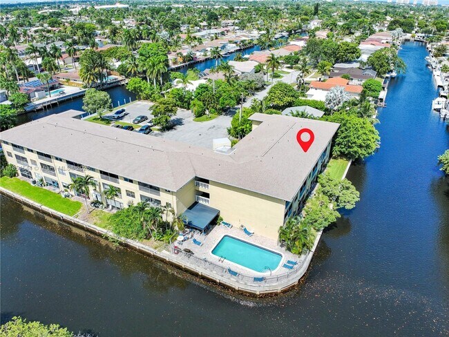Foto del edificio - 1400 NE 57th Ct