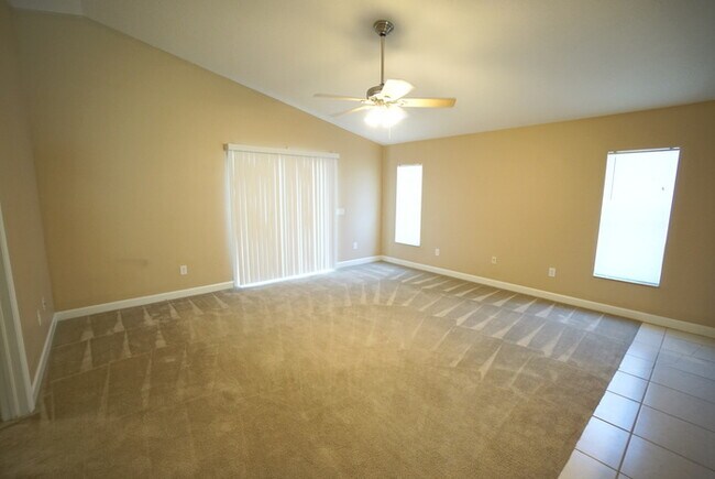 Building Photo - 3-bed, 2-bath House close to MacDill AFB