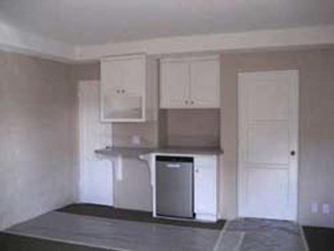 Foto del edificio - 1214 Coast Village Rd