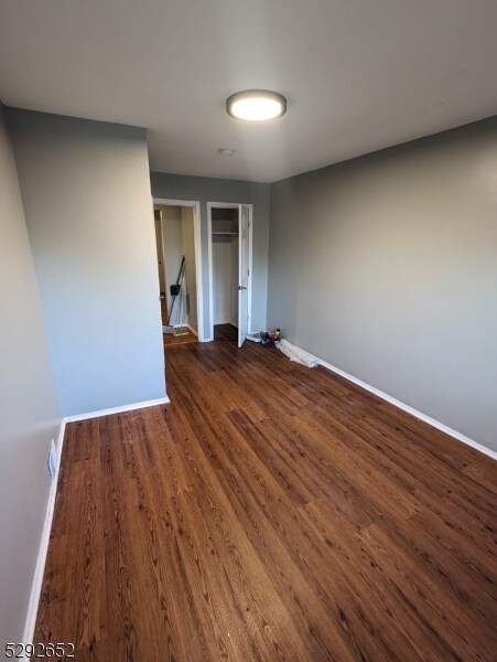 Foto del edificio - 196 Tuxedo Pkwy