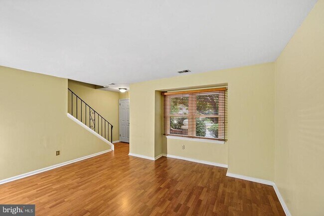 Building Photo - 281 Stone Ridge Dr
