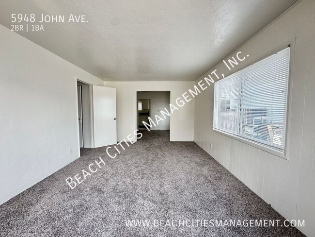 Building Photo - 5948 John Ave