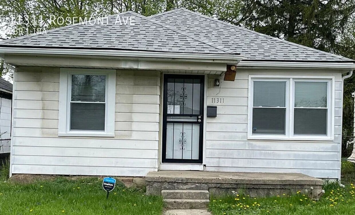Foto principal - 3 bed 1 bath Home