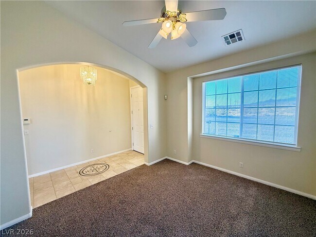 Foto del edificio - 4467 E Dandelion St