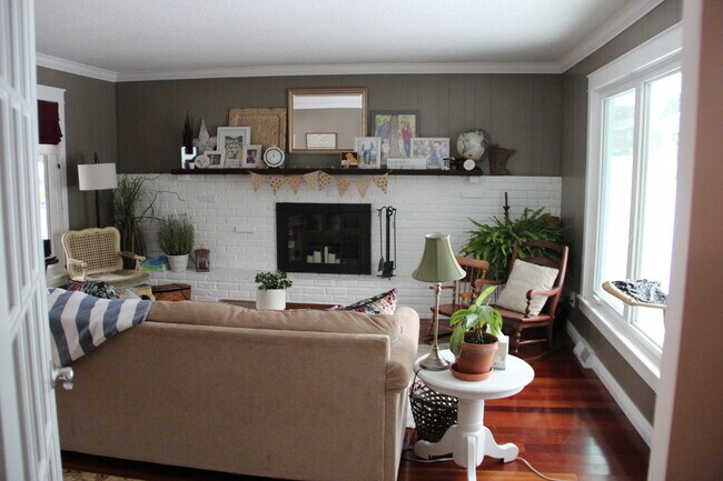 sun drenched fireplace room - 1109 Aspen Dr
