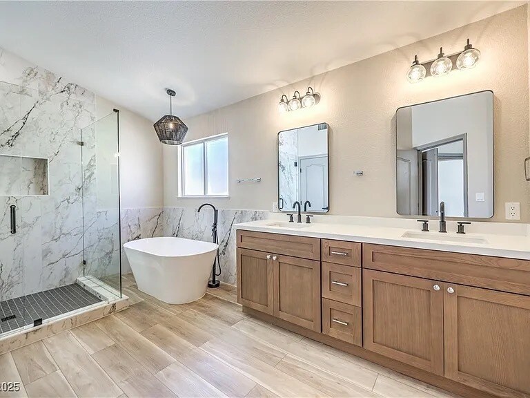 Foto principal - 3162 Alston Dr