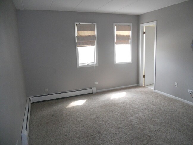 Foto del edificio - 8932 West 140th Street