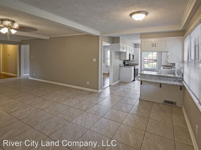 Building Photo - 4 br, 2 bath House - 2977 Egan Drive