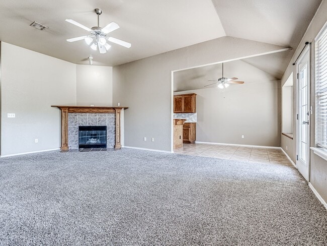 Building Photo - 1104 Westridge Dr