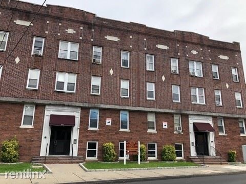 Primary Photo - 1 br, 1 bath Apartment - 674 Scotland Road