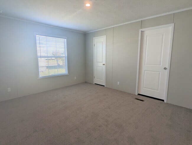 Foto del edificio - 719 Virginia