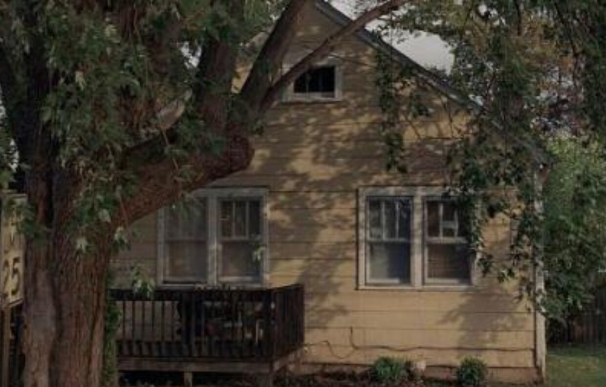 Primary Photo - Adorable 2BR/1BA house